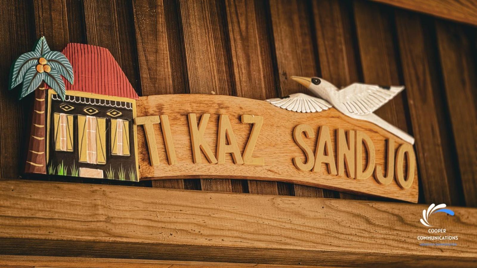 Chalet Tikaz Sandjo Entre-Deux Ngoại thất bức ảnh