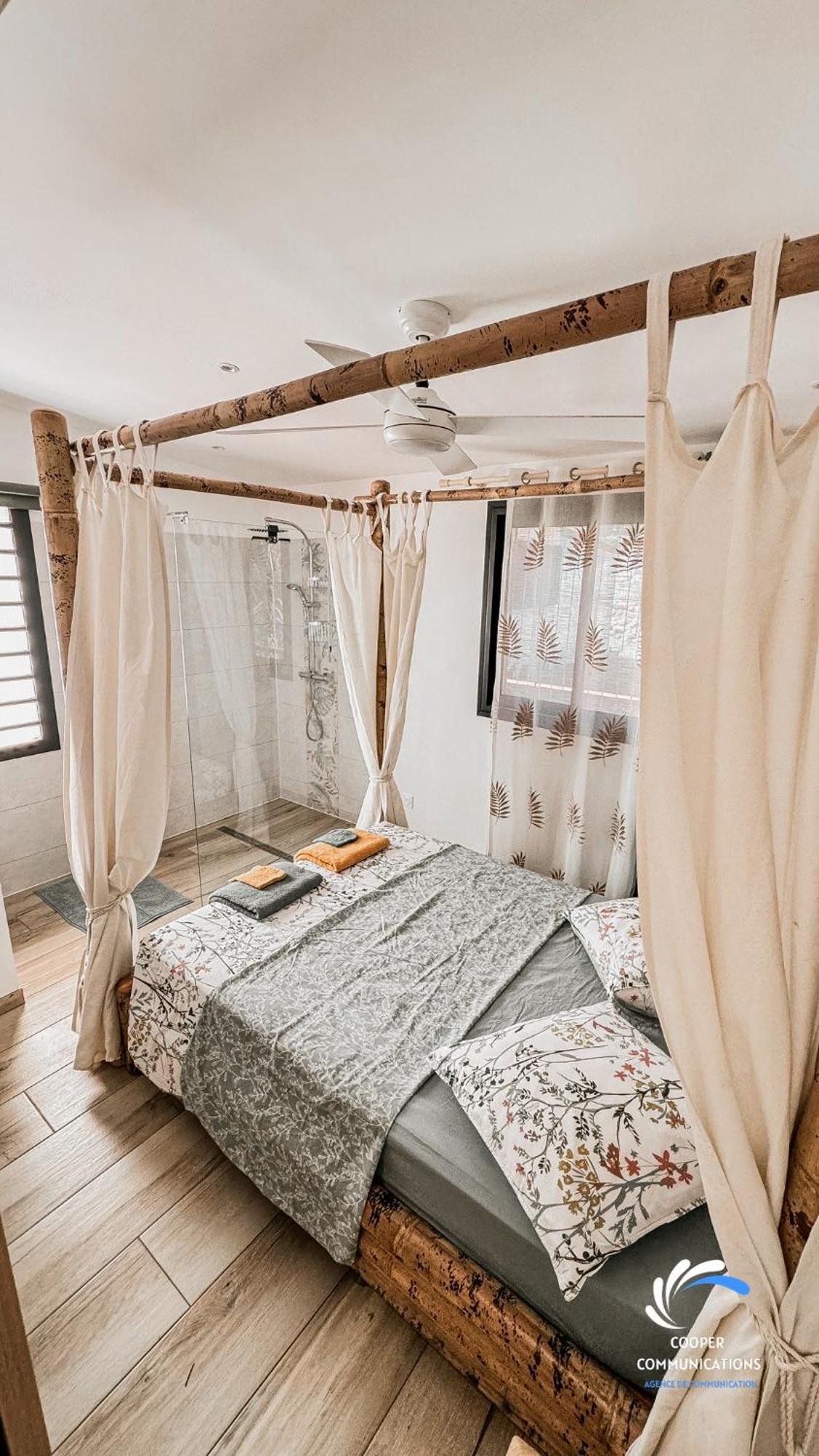 Chalet Tikaz Sandjo Entre-Deux Ngoại thất bức ảnh